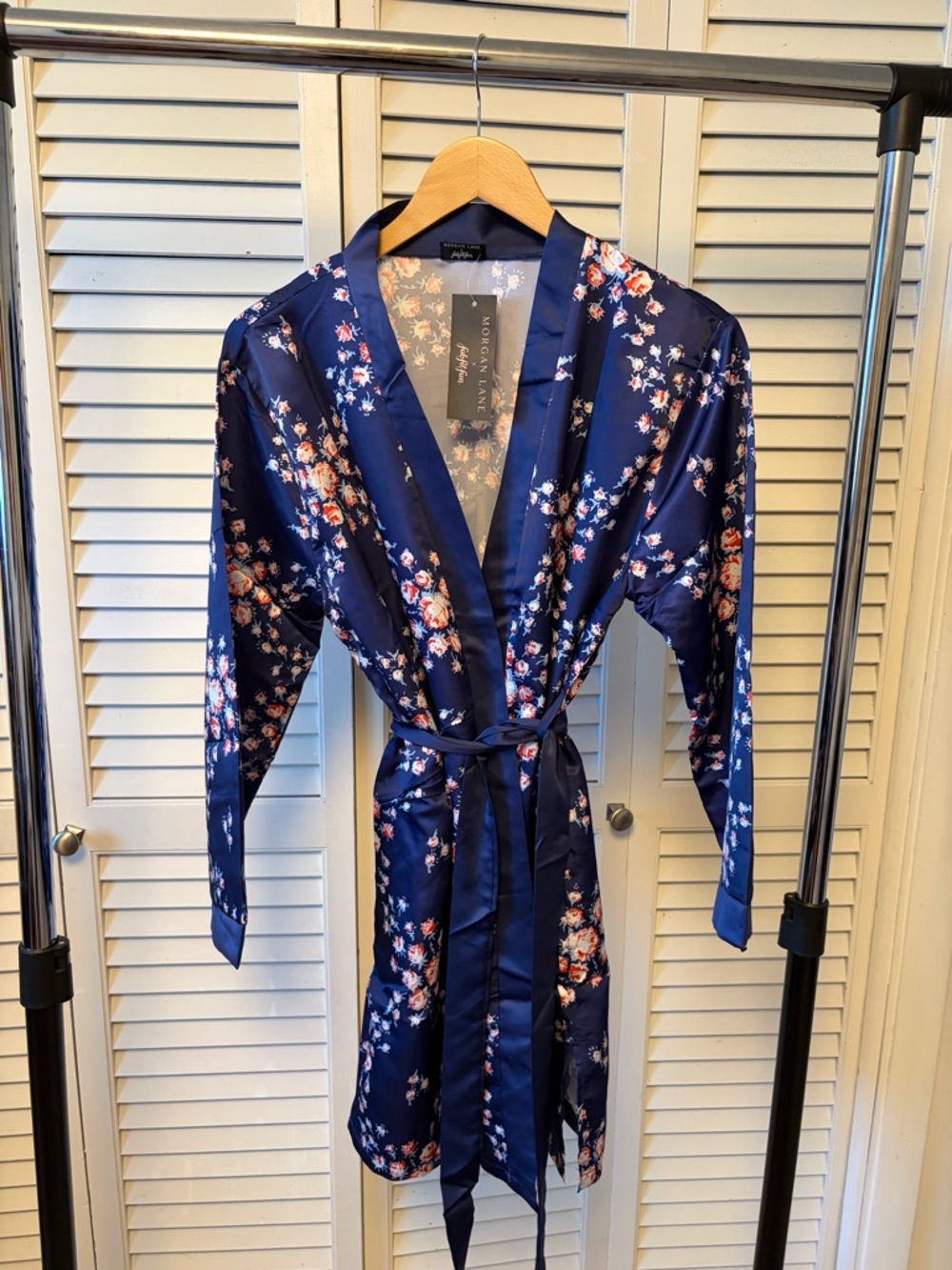 Morgan Lane navy floral satin robe - NWT